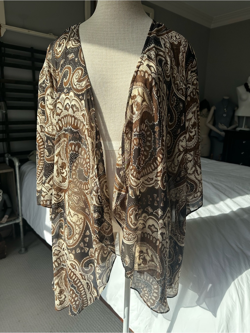Chico's brown and cream 100% silk kimono or cover-up, size large (3) - Picture 3 of 8